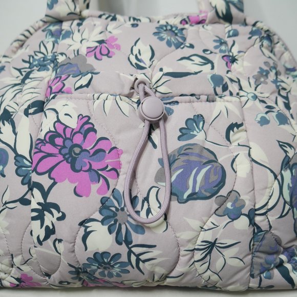 Vera Bradley Featherweight Tote Travel Bag Fresh-Cut Floral Lavender Nylon NWT - Picture 3 of 8